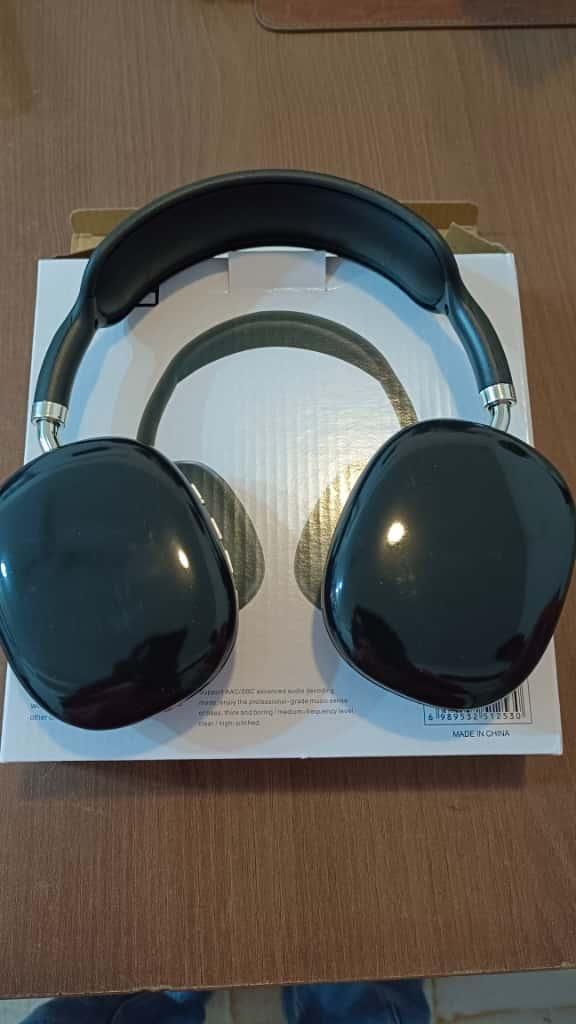 Circuit Pulse Wireless Bluetooth Ear Headphones – Assorted Colors
