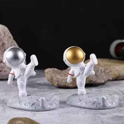 Circuit Pulse Astronaut Mobile Stand – Cute Resin Phone Holder